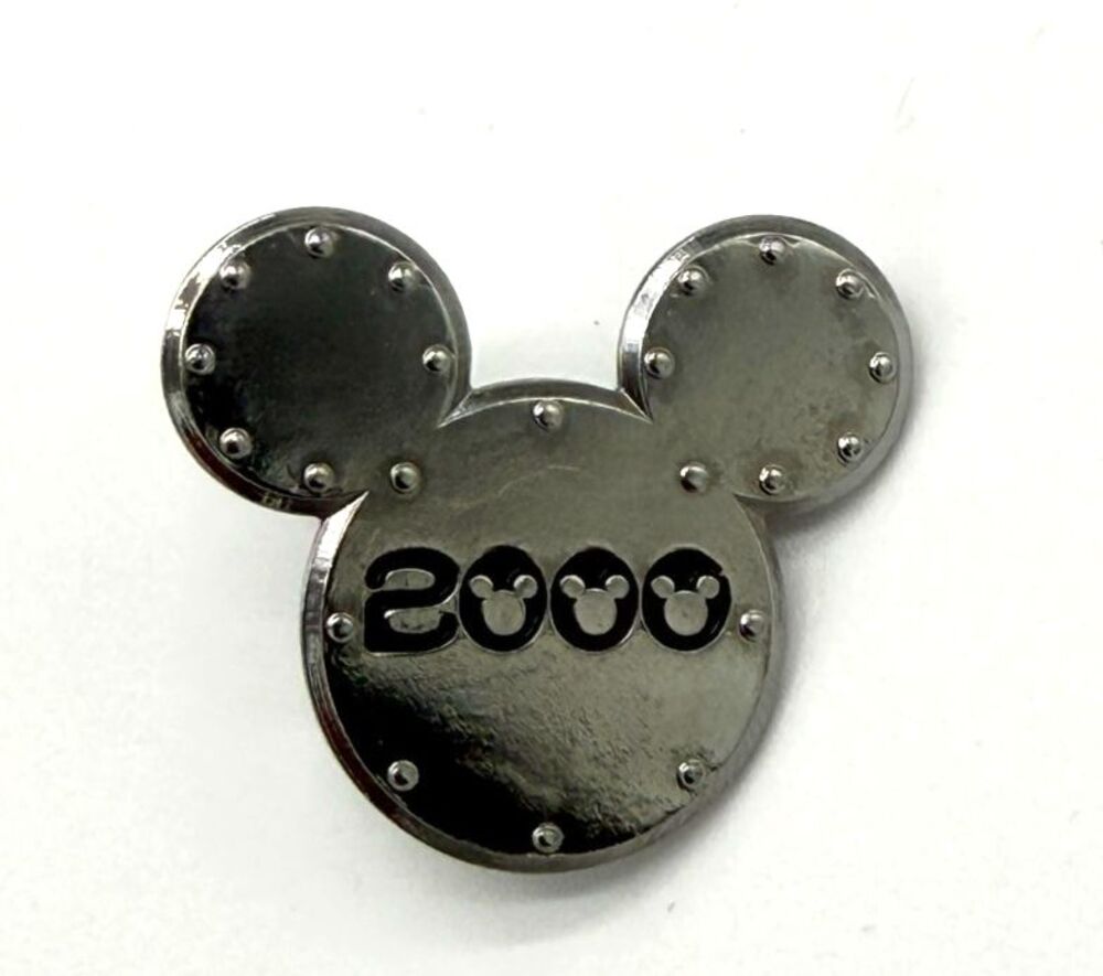 Vintage Disney 2000 Millennium Celebration Mickey Mouse Head Pin Applause TM